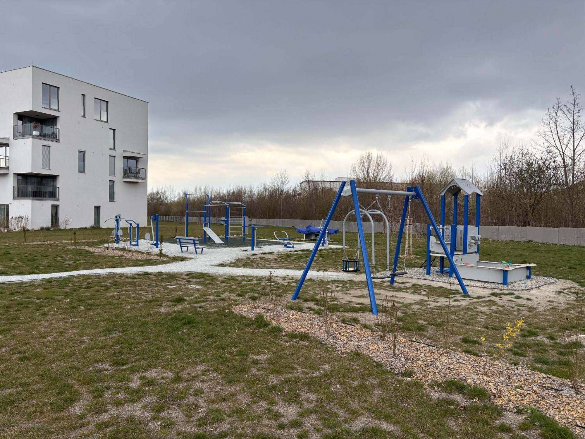 Liptovský Mikuláš Avocado Apartment Victory Port מראה חיצוני תמונה